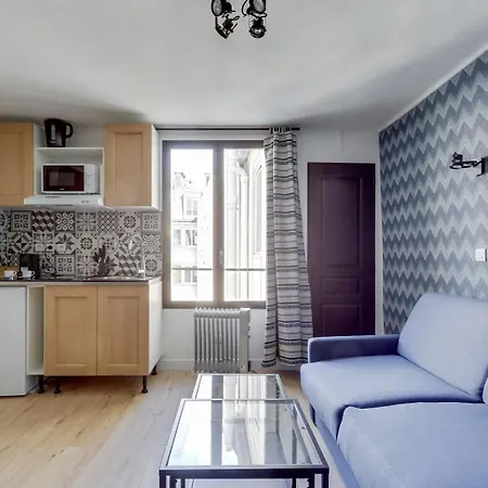 129 Haim - Superbe A Paris. *